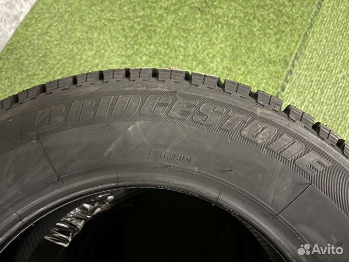 Bridgestone Blizzak Revo GZ 215/60 R16 95S