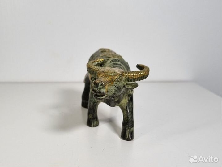 Бронзовая статуэтка Буйвол