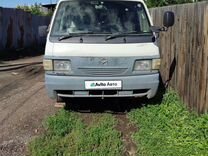 Mazda Bongo Brawny 2.5 MT, 2000, 230 000 км, с пробегом, цена 550 000 руб.