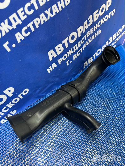 Воздуховод Peugeot 308 хэтчбек EP6C 2012