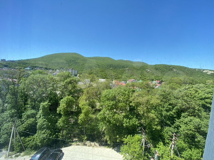 2-к. квартира, 70 м², 4/7 эт.