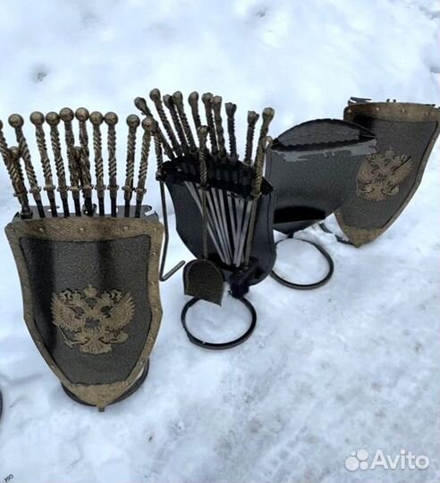 Подставка под шампуры Щит