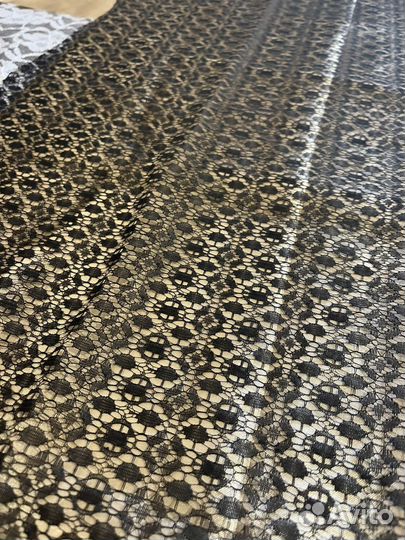 Остатки кружева, застежки