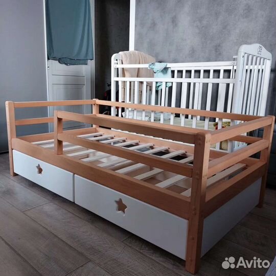 Детская кровать из бука