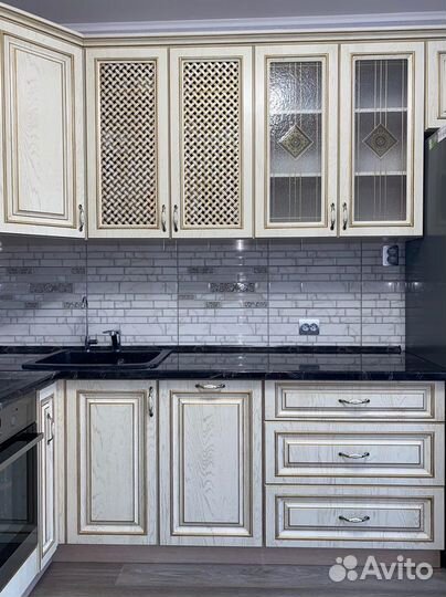 Кухонный гарнитур в классическом стиле