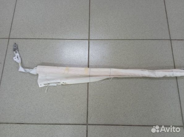 Левая шторка б/у Toyota Corolla 2018-2025