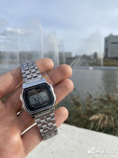 Электронные часы casio