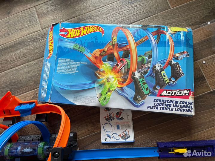 Hot wheels трек Винтовое столкновение