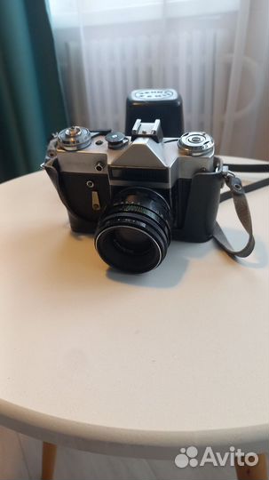 Продаю рабочий фотоаппарат зенит-Е