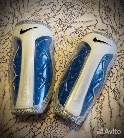 Щитки футбольные Nike Zoom Air T 90. Новые. L