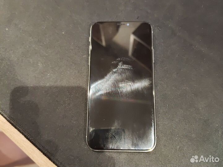 iPhone X, 64 ГБ