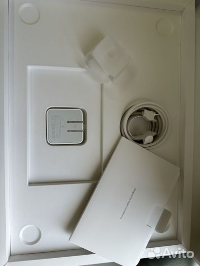 Apple 35W Dual / USB-C / Power Adapter