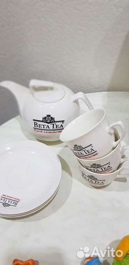 Сервиз чайный.3 чашки+чайник
