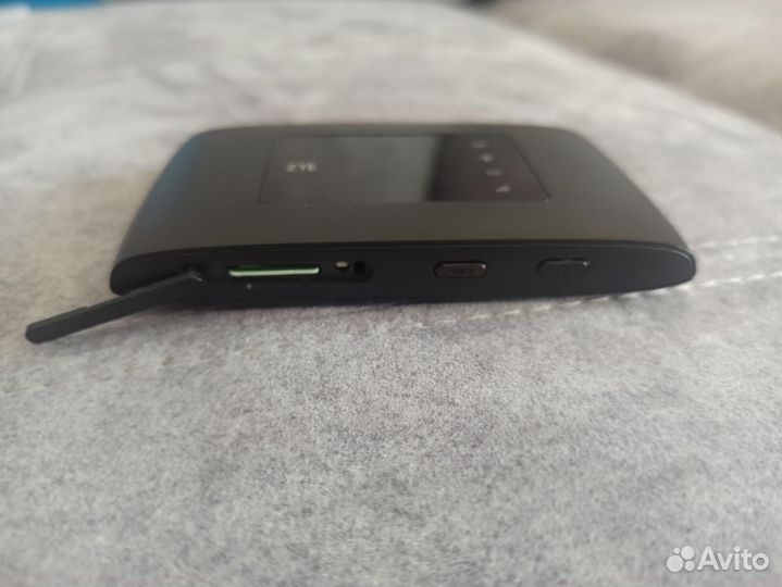Мобильный 4G wi-fi роутер ZTE MF920