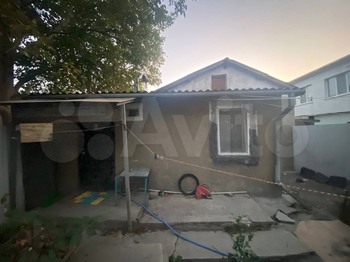 Дом 27,5 м² на участке 1 сот.