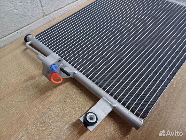 Радиатор кондиционера Hyundai Accent