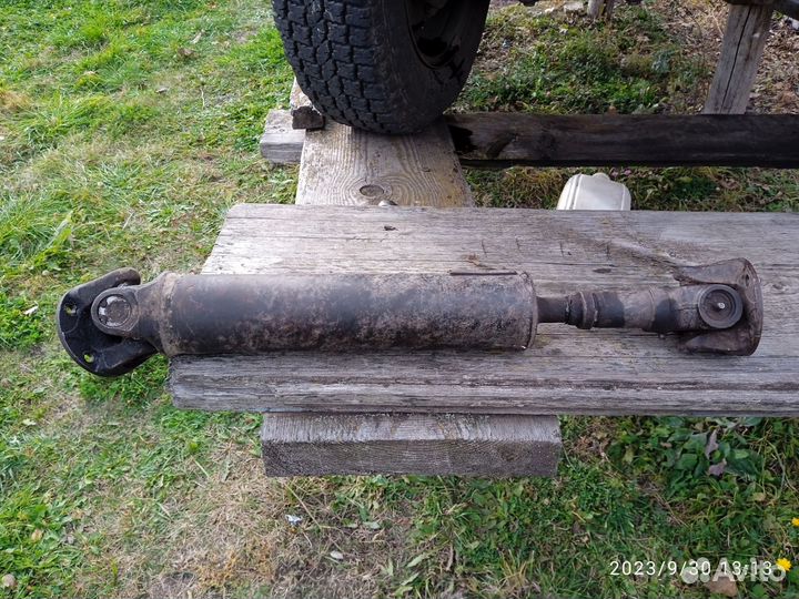 Продам кардан на Ниву 2121-214