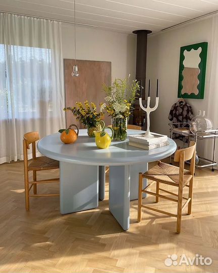 Кухонный стол