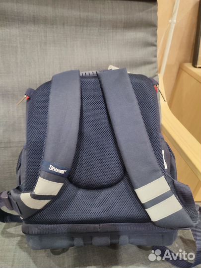 Рюкзак школьный для мальчика новый
