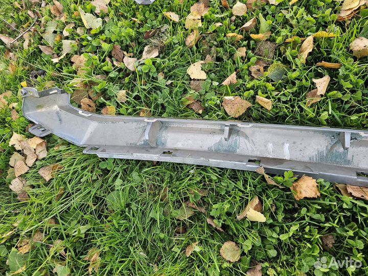 Молдинг решетки радиатора Lexus rx 4 (2015-2019)