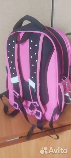 Рюкзак школьный для девочки 1-4класс