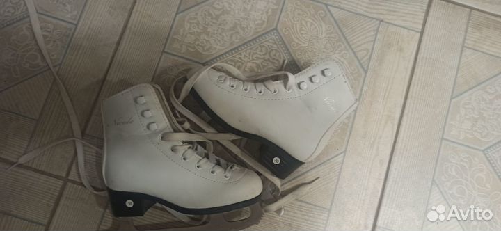 Коньки для девочки