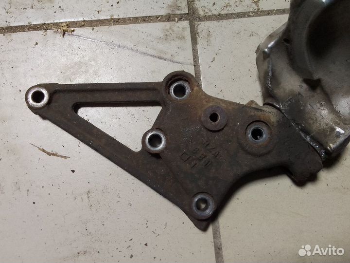 Кронштейн двигателя K24Z4 Honda CR-V III