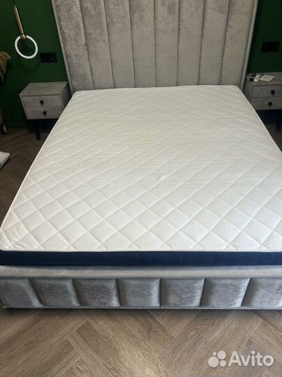 Матрас 160х200 бу
