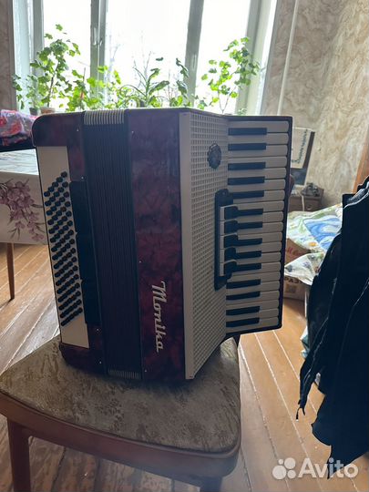 Аккордеон Monika