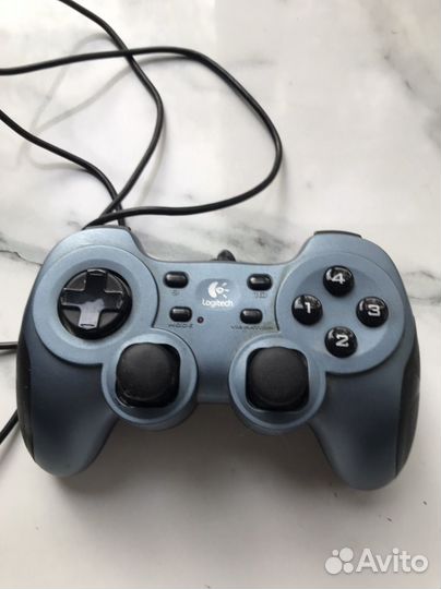 Руль logitech momo