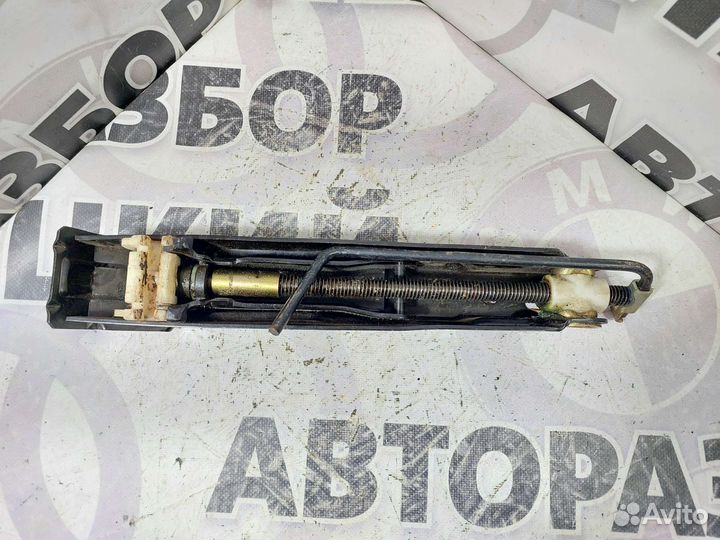 Домкрат Opel Omega B