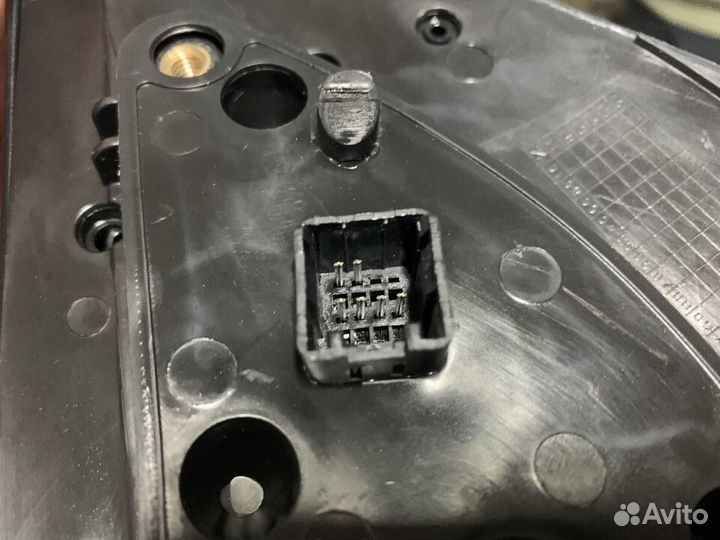 Зеркало левое с обогревом 6 контактов Kia Rio 2011