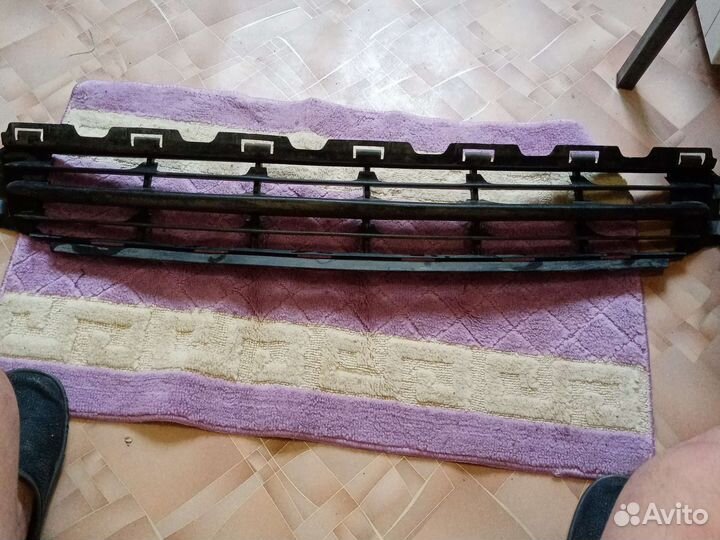 Решетка бампера ford focus 1 европеец ориг.целая