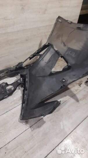 Бампер передний под парктроники и омыватели