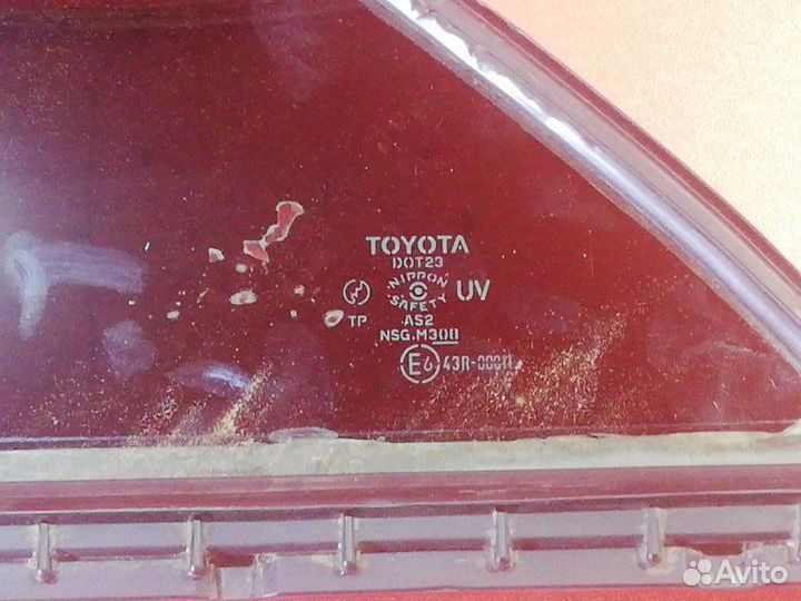 Стекло двери заднее левое Toyota Camry ACV40