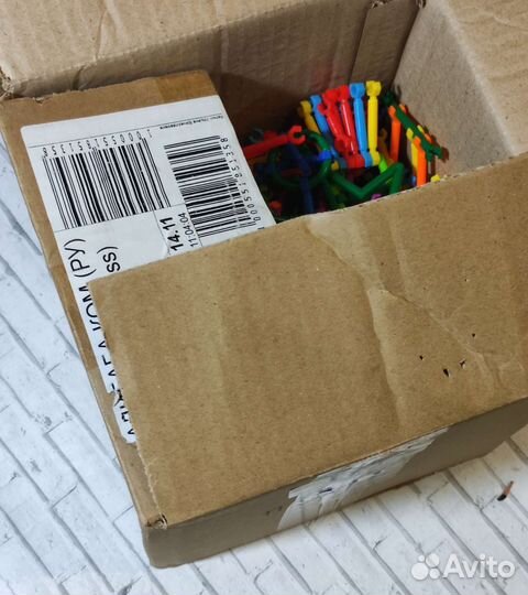 Игрушки и конструкторы