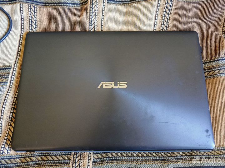 Ноутбук Asus X550CC