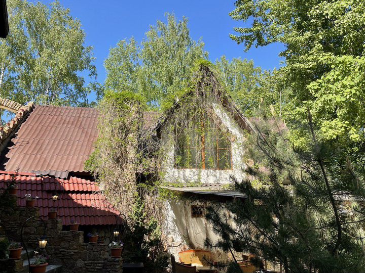 Коттедж 140 м² на участке 10 сот.