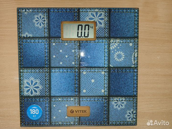 Весы напольные электронные Vitek