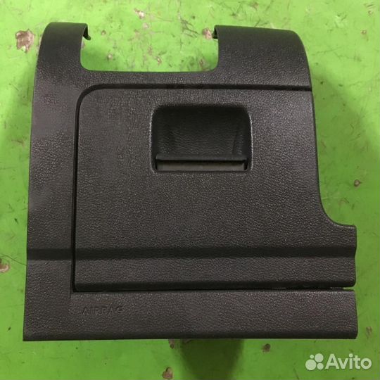 Бардачок Фольксваген Гольф 6