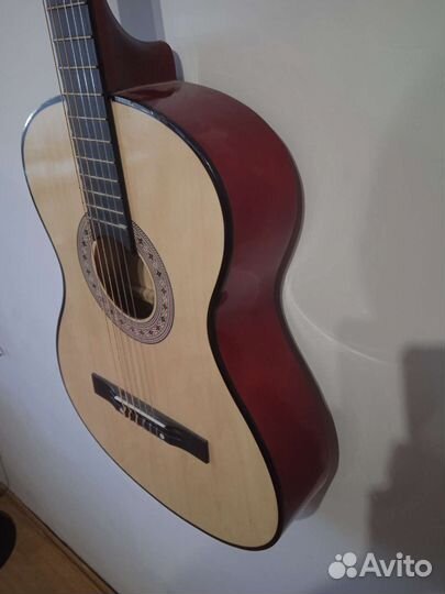 Акустическая гитара