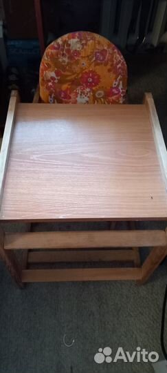Столик-трансформер деревянный