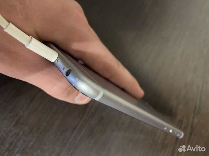 iPhone 6S, 32 ГБ