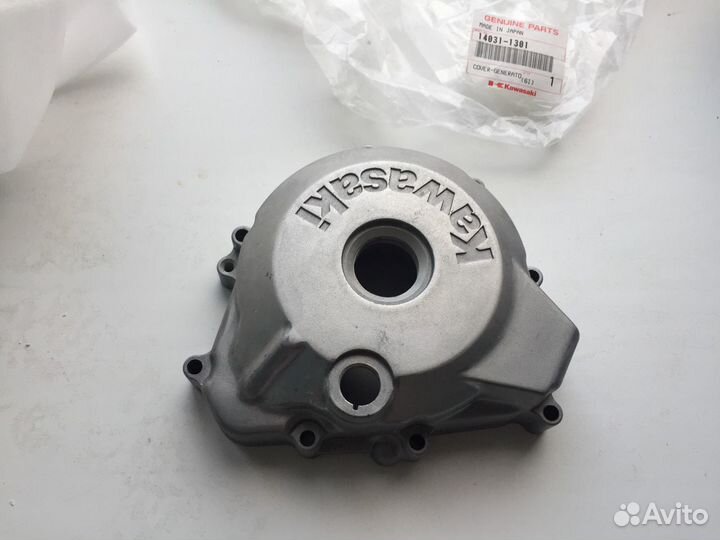 Крышка генератора Kawasaki KLX300R 14031-1301