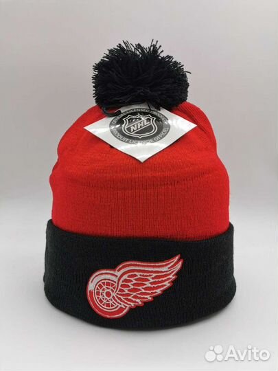 Шапка New Era с помпоном