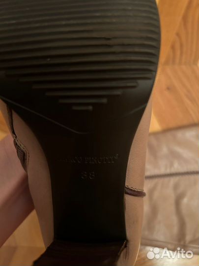 Зимние женские сапоги 38