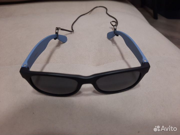 Солнцезащитные очки детские Polaroid в футляре