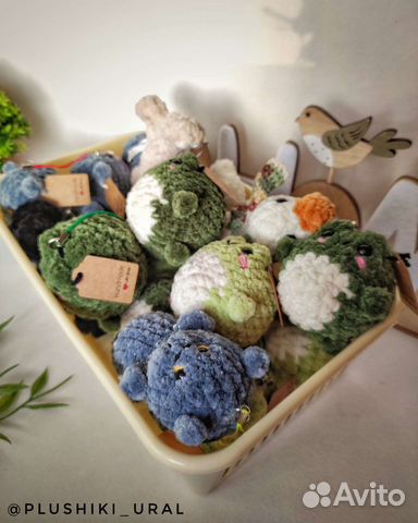 Вязаные игрушки лягушки гусь утёнок кот паук дино