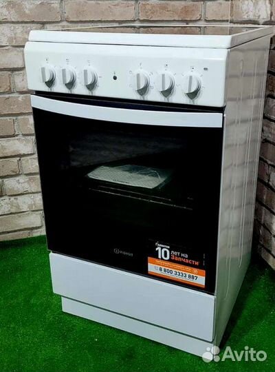 1180) Плита электрическая Indesit is5v4khw