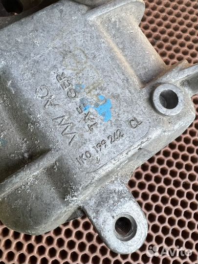 Опора двигателя VAG 1K0199262CL
